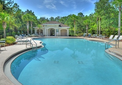 5 Ways Huntington Homeowners Enjoy the Vacation Lifestyle at Home